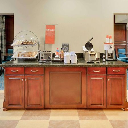 Hampton Inn & Suites Dallas-Arlington-South Екстериор снимка