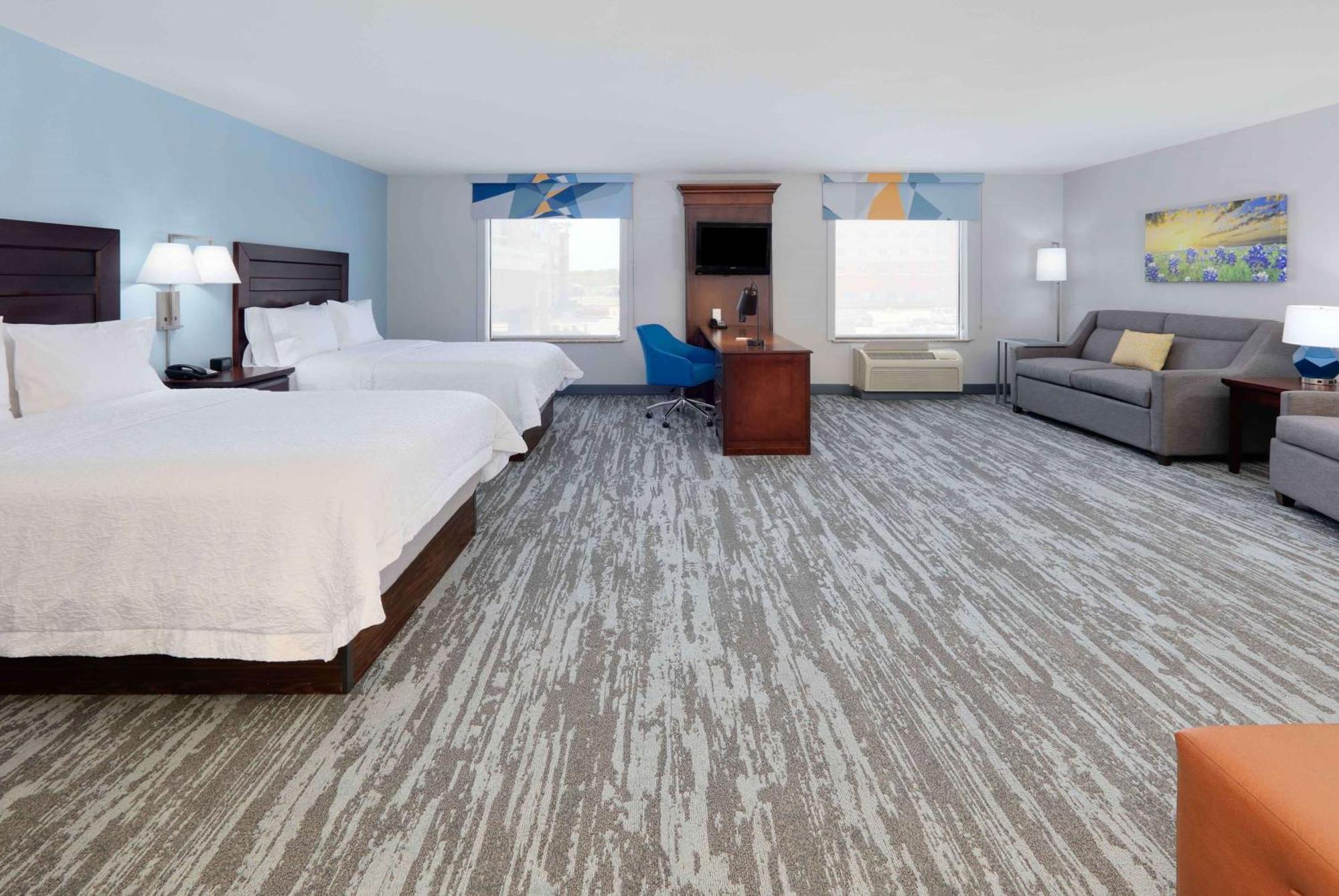 Hampton Inn & Suites Dallas-Arlington-South Екстериор снимка