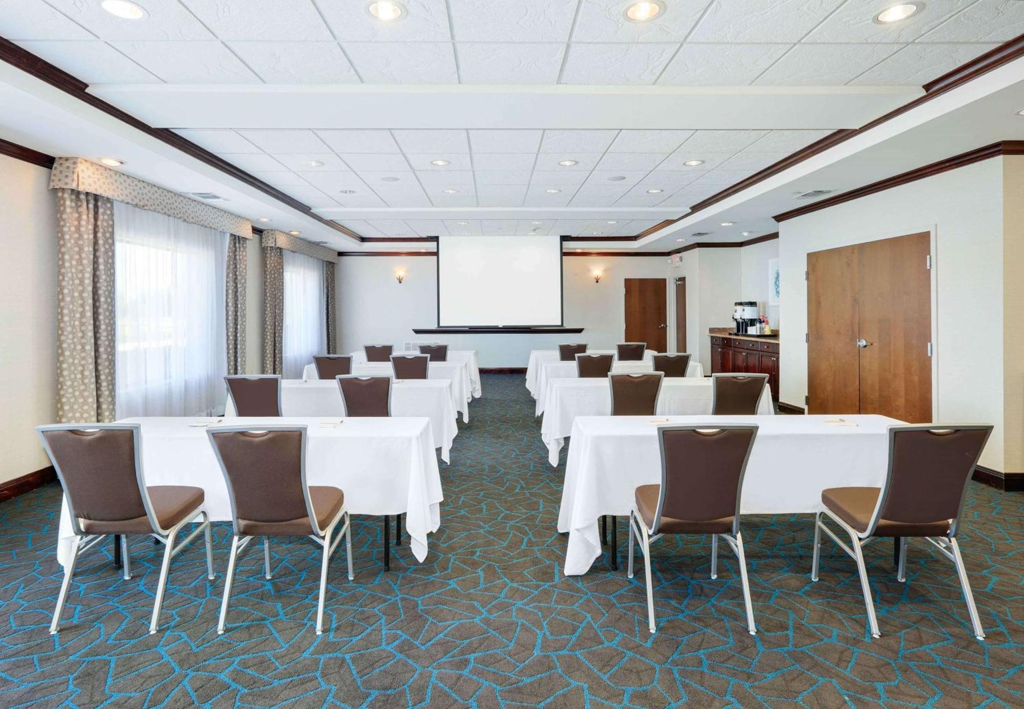 Hampton Inn & Suites Dallas-Arlington-South Екстериор снимка
