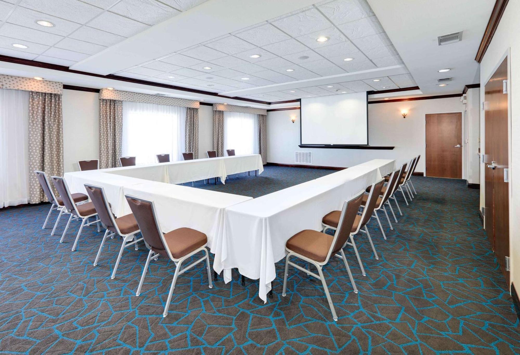 Hampton Inn & Suites Dallas-Arlington-South Екстериор снимка