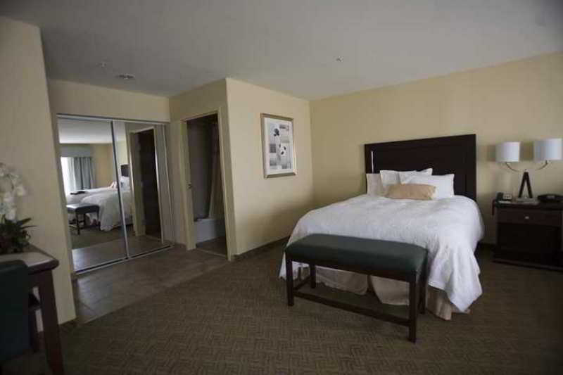 Hampton Inn & Suites Dallas-Arlington-South Стая снимка